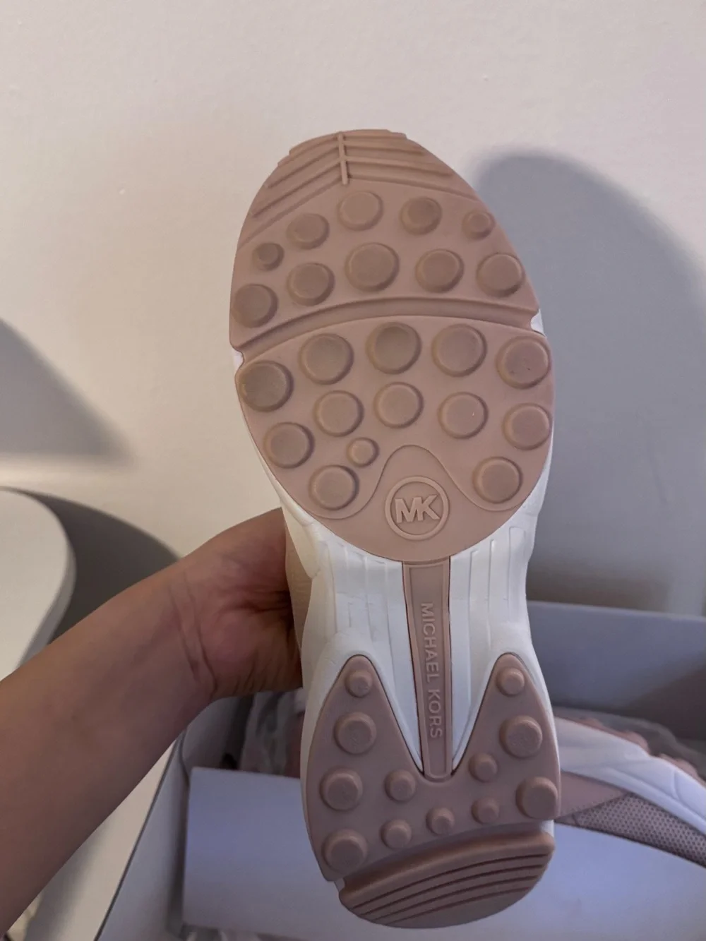 Michael Kors Ballet Beige Shoe Box with Logo